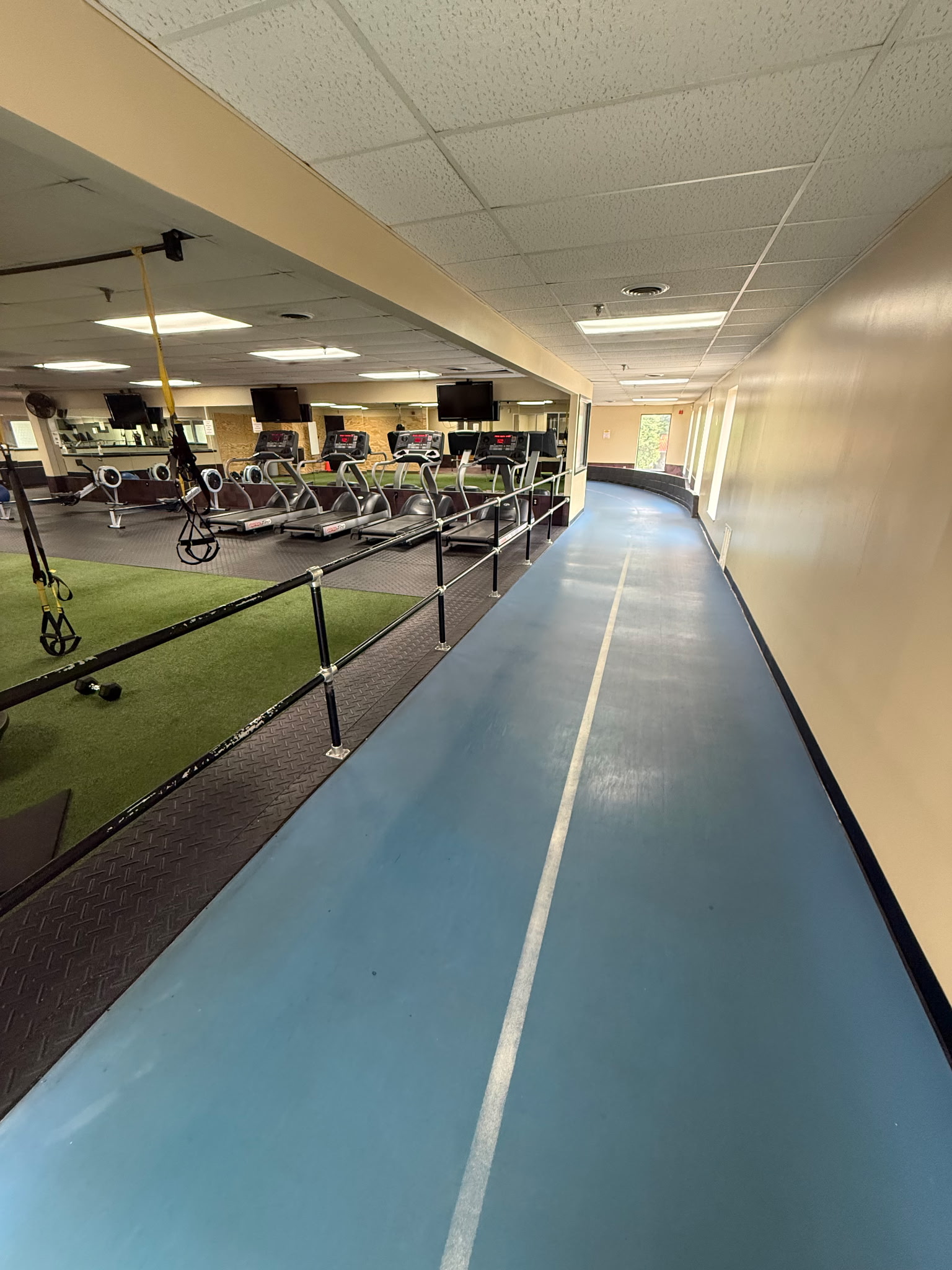 Indoor Track at EveryBody Fitness